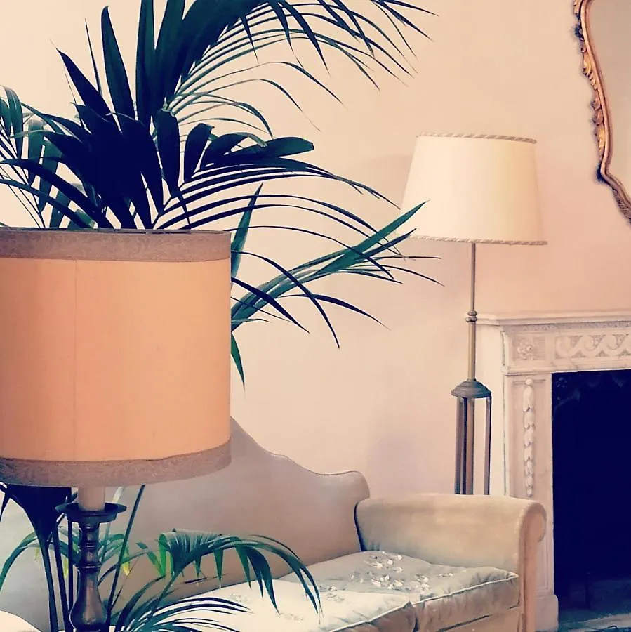 Dimora Almayer Apartment Genoa